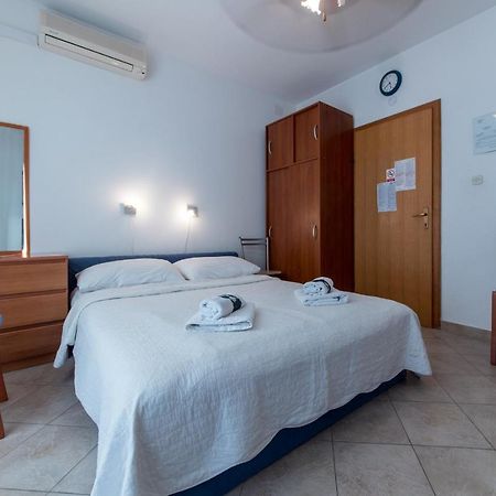 פרומאינה Apartments Niko מראה חיצוני תמונה