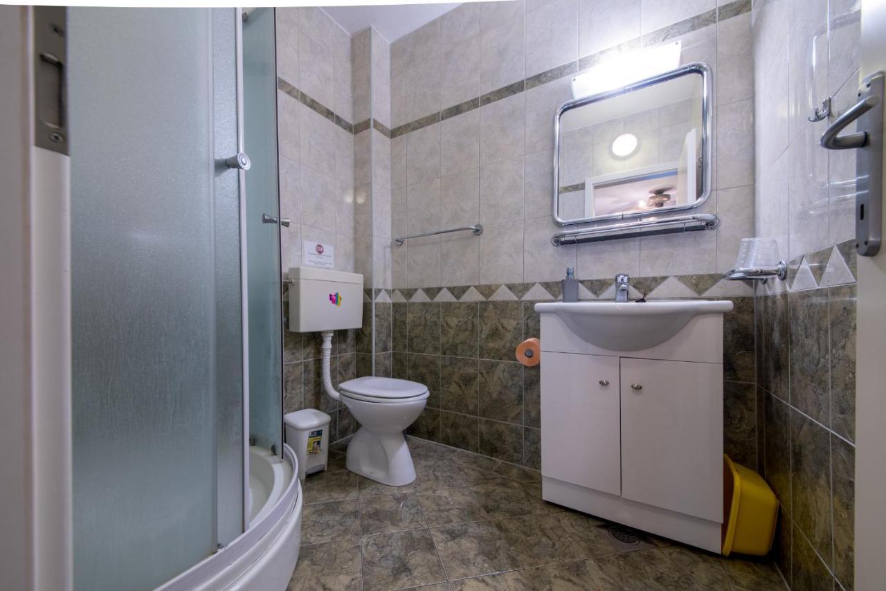 פרומאינה Apartments Niko מראה חיצוני תמונה