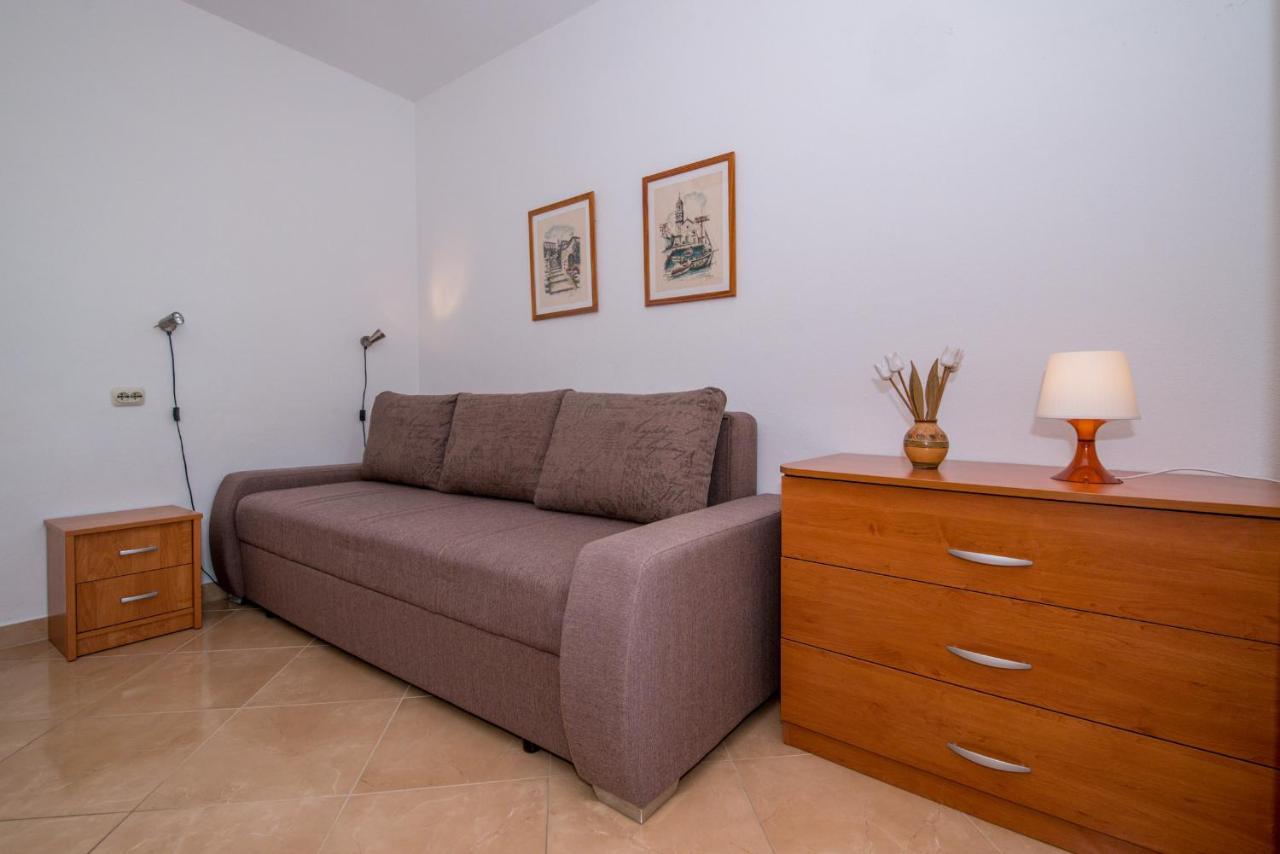 פרומאינה Apartments Niko מראה חיצוני תמונה
