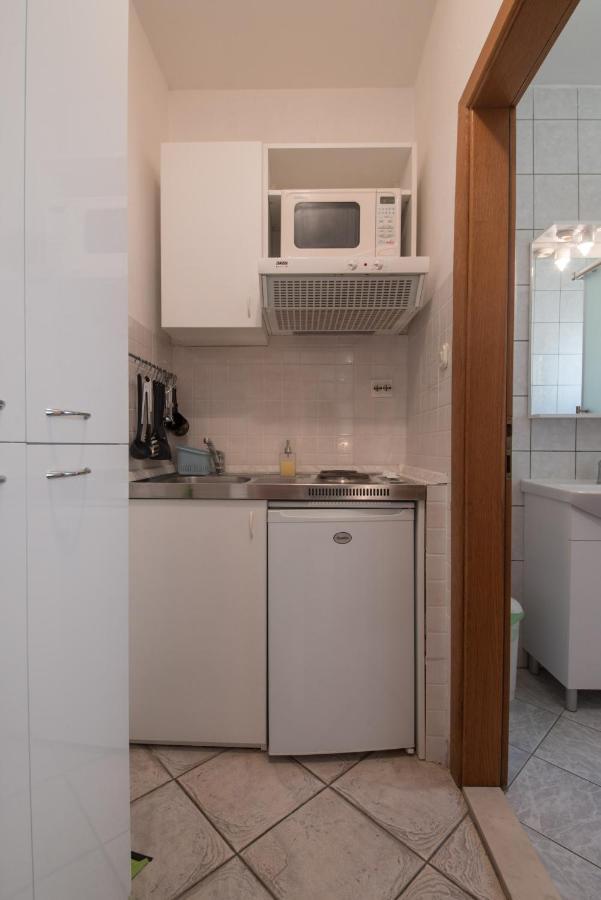 פרומאינה Apartments Niko מראה חיצוני תמונה