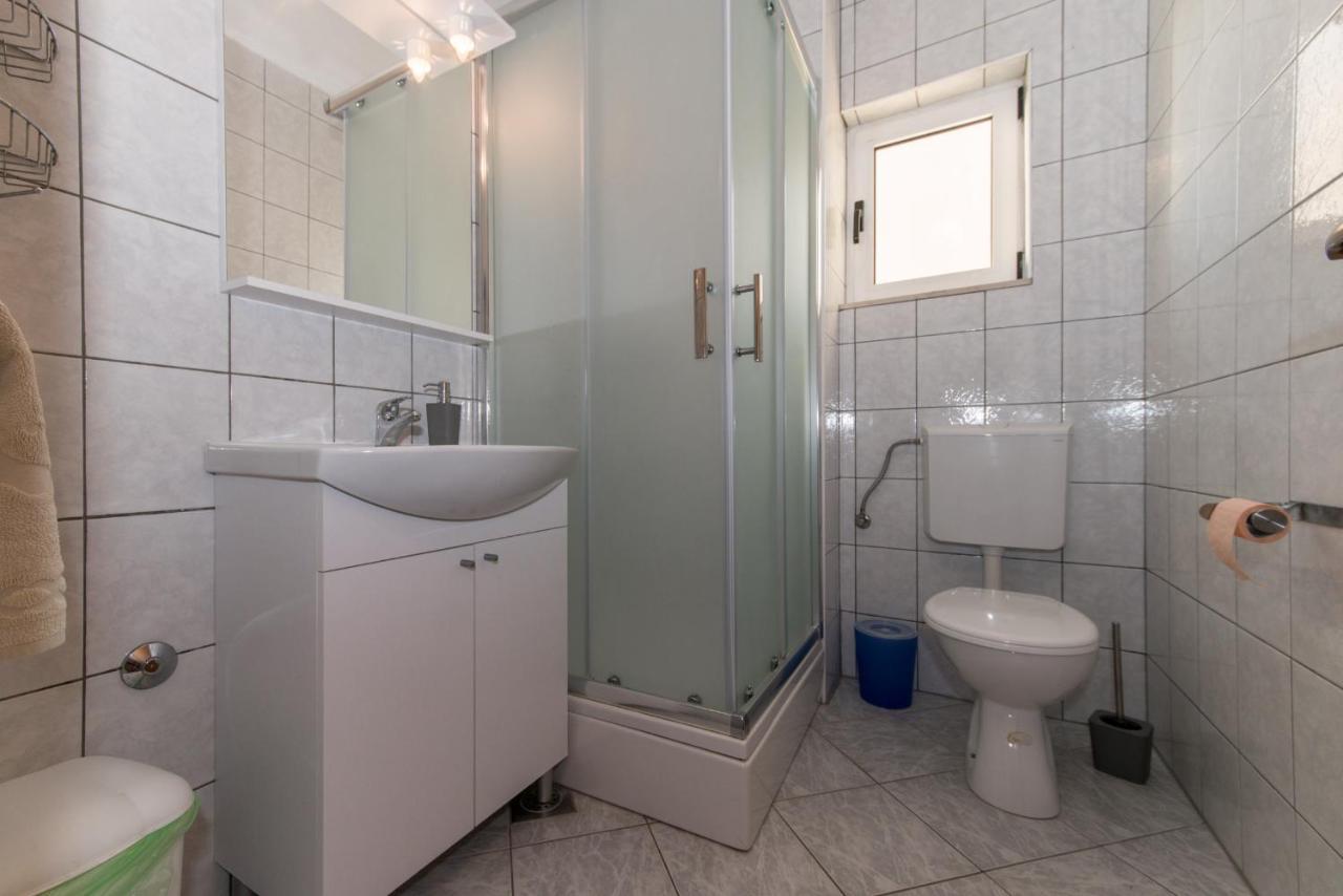 פרומאינה Apartments Niko מראה חיצוני תמונה
