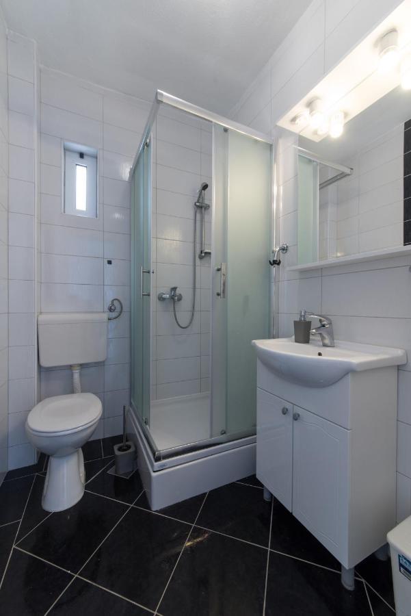 פרומאינה Apartments Niko מראה חיצוני תמונה