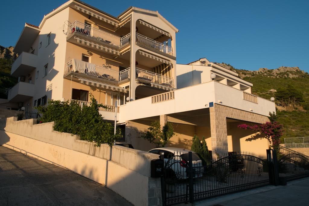 פרומאינה Apartments Niko מראה חיצוני תמונה